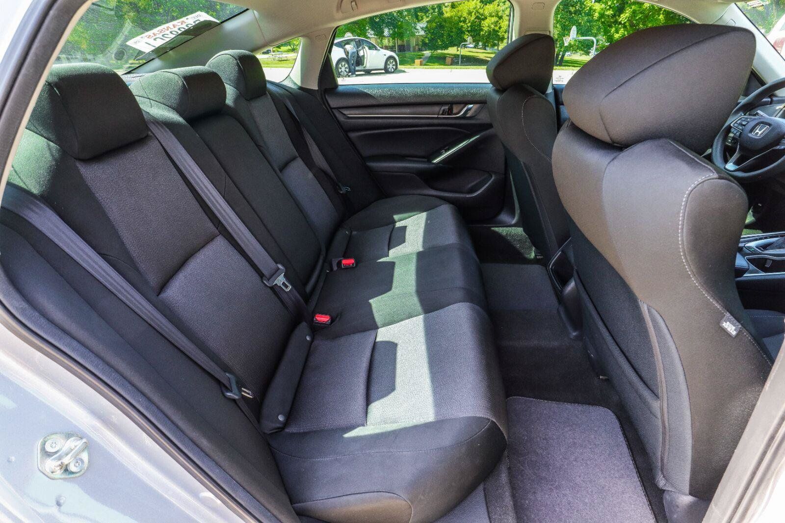 Used 2018 Honda Accord LX image 36