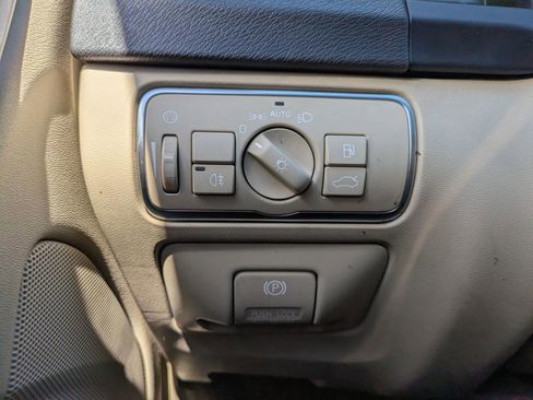 Used 2015 Volvo S60 T5 Premier image 24