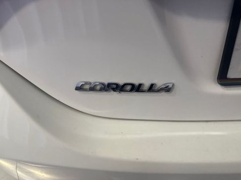 Used 2015 Toyota Corolla L FWD image 13