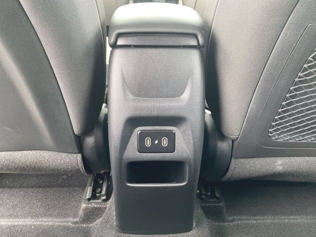 Used 2025 Hyundai Venue SEL FWD image 21