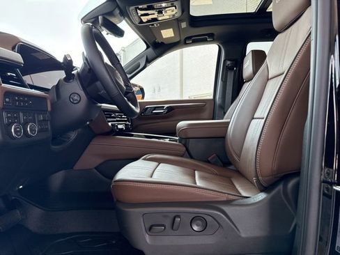 New 2026 Chevrolet Tahoe High Country AWD/4WD image 11