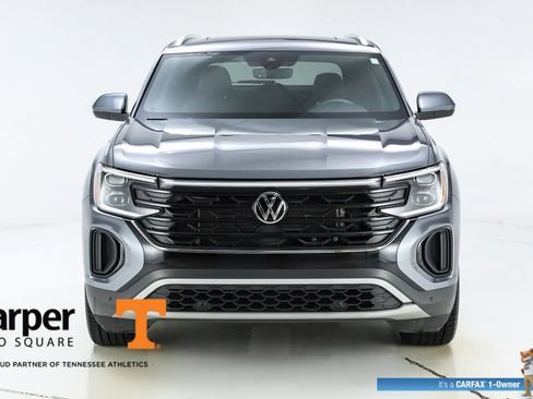Used 2024 Volkswagen Atlas Cross Sport SE w/ Panoramic Sunroof Package FWD image 55