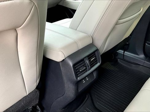 Certified 2025 Nissan Murano SV AWD/4WD image 10