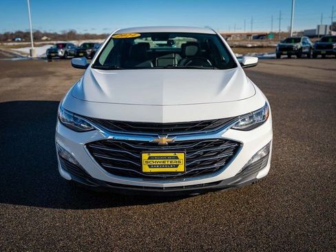 Used 2024 Chevrolet Malibu LT image 2