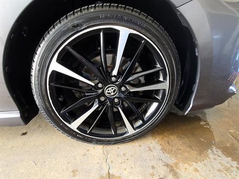 Used 2020 Toyota Camry XSE image 25