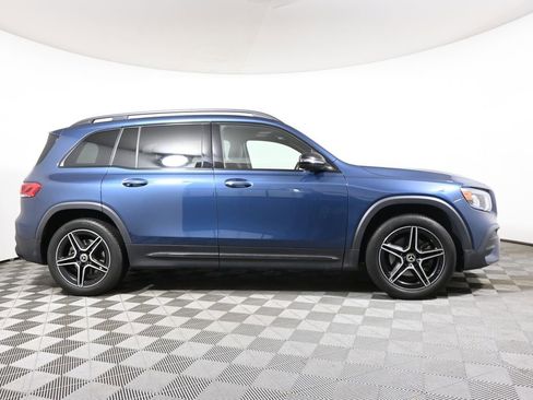 Used 2023 Mercedes-Benz GLB 250 4MATIC image 8