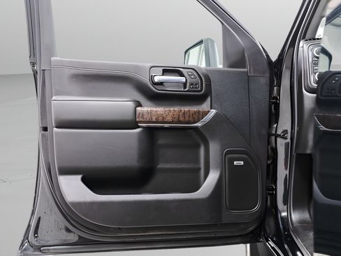 Used 2020 GMC Sierra 2500 Denali w/ Denali Ultimate Package AWD/4WD image 24