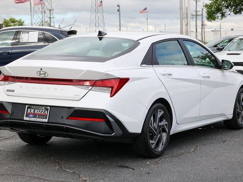 Used 2024 Hyundai Elantra Limited FWD image 27