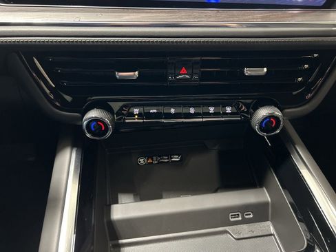 Used 2026 Chevrolet Tahoe Z71 w/ Z71 Off-Road Package image 26