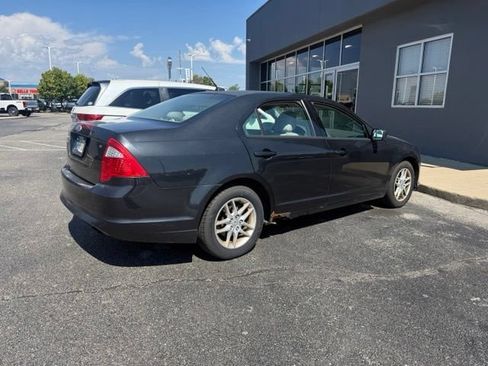 Used 2010 Ford Fusion S FWD image 12