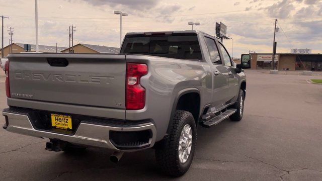 Used 2024 Chevrolet Silverado 2500 LT AWD/4WD image 9