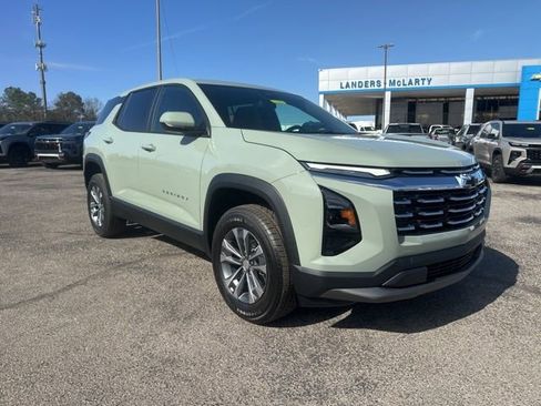 New 2026 Chevrolet Equinox LT FWD image 1