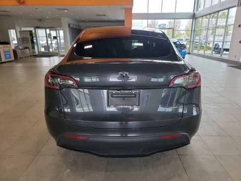 Used 2025 Tesla Model Y Long Range AWD/4WD image 9