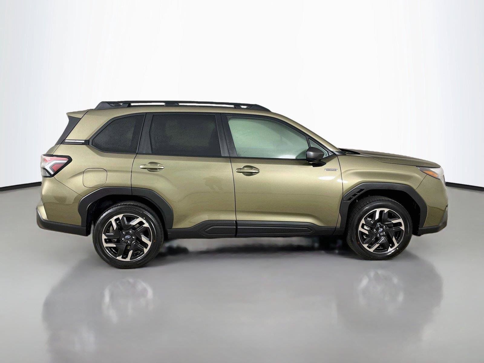New 2026 Subaru Forester Touring AWD/4WD image 18
