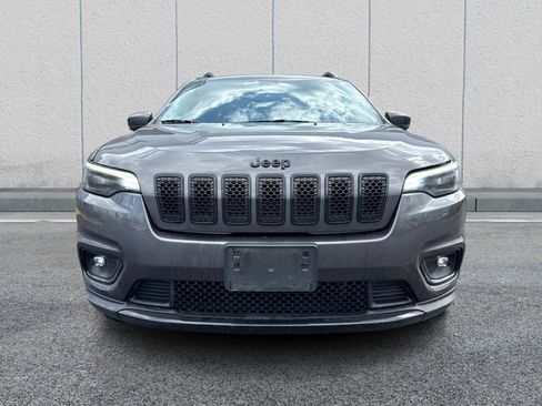 Used 2019 Jeep Cherokee Latitude Plus image 2