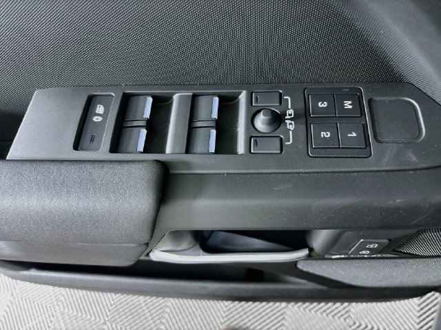 New 2026 Land Rover Defender 110 S AWD/4WD image 19