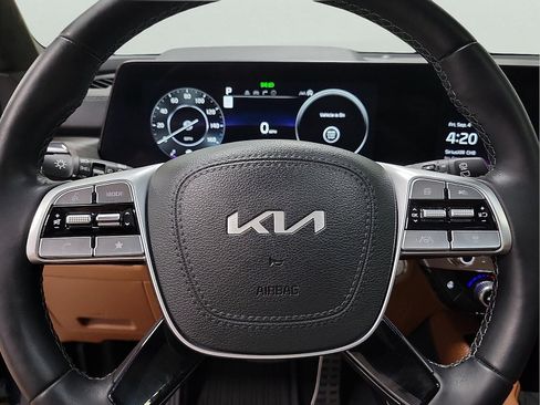 Used 2025 Kia Telluride SX Prestige X-Pro AWD/4WD image 17
