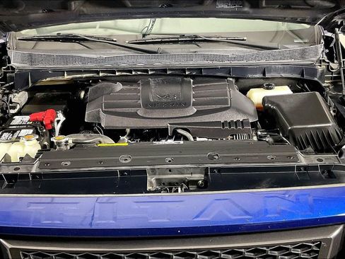 Used 2021 Nissan Titan SV w/ SV Convenience Package image 13
