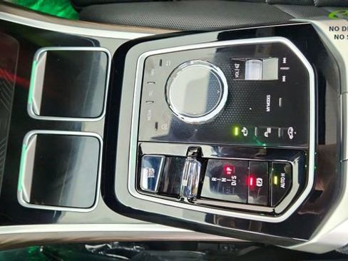 Used 2023 BMW 760i xDrive w/ Executive Package AWD/4WD image 49