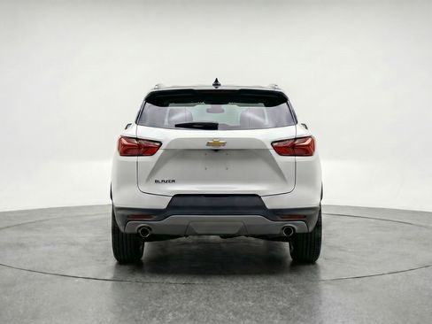 Used 2025 Chevrolet Blazer LT FWD image 7