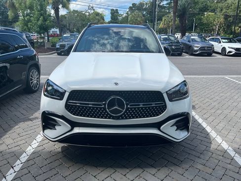 Used 2024 Mercedes-Benz GLE 450e 4MATIC image 3