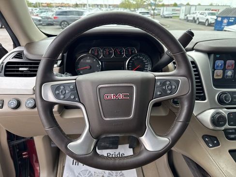 Used 2019 GMC Yukon XL SLT w/ Premium Edition AWD/4WD image 13