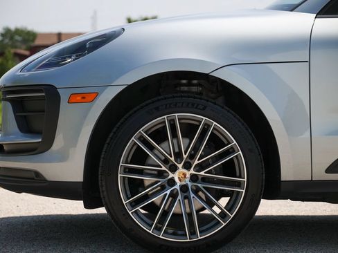 Certified 2026 Porsche Macan AWD/4WD image 22