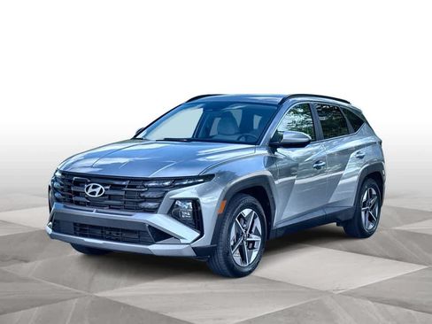 Used 2025 Hyundai Tucson SEL FWD image 4
