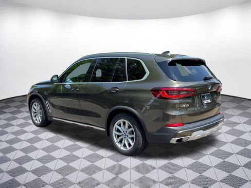 Certified 2023 BMW X5 xDrive45e w/ Executive Package AWD/4WD image 3