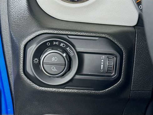 Used 2023 Jeep Gladiator Overland image 20