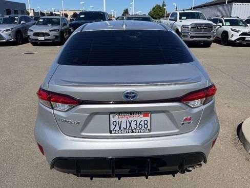 Used 2025 Toyota Corolla SE AWD/4WD image 6