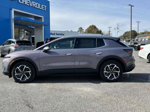 New 2026 Chevrolet Equinox EV LT AWD/4WD image 6