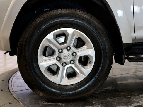 Used 2021 Toyota 4Runner SR5 image 10