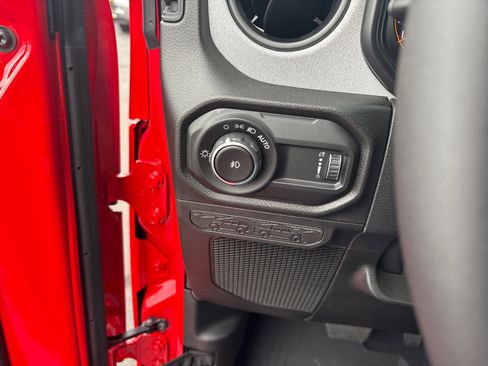 New 2025 Jeep Wrangler Sport S image 15