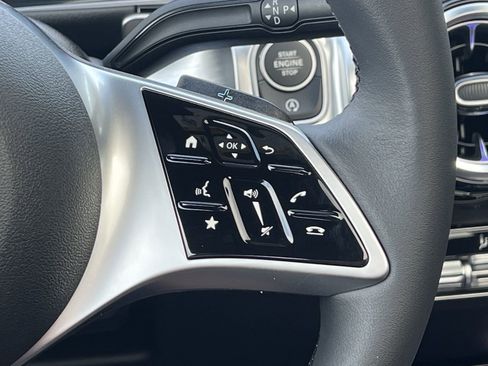 Certified 2025 Mercedes-Benz GLB 250 image 32