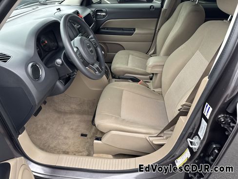 Used 2016 Jeep Patriot Sport w/ Power Value Group image 11