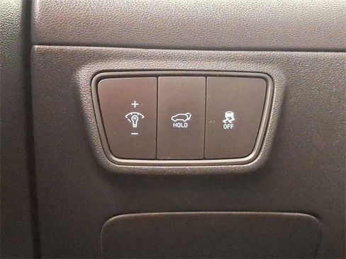 Used 2022 Hyundai Tucson Limited w/ Winter Package image 24