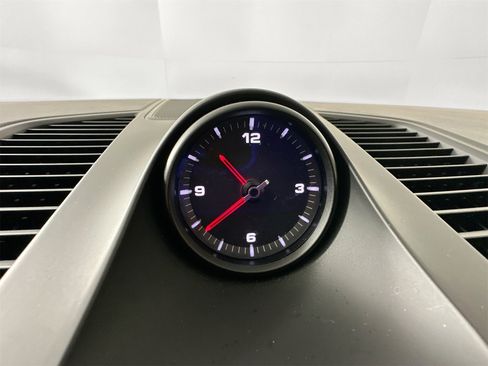 Certified 2022 Porsche Cayenne Turbo image 24