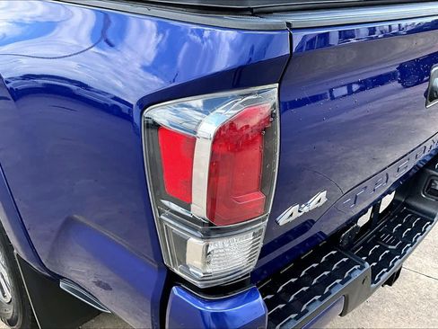 Certified 2023 Toyota Tacoma Limited AWD/4WD image 29