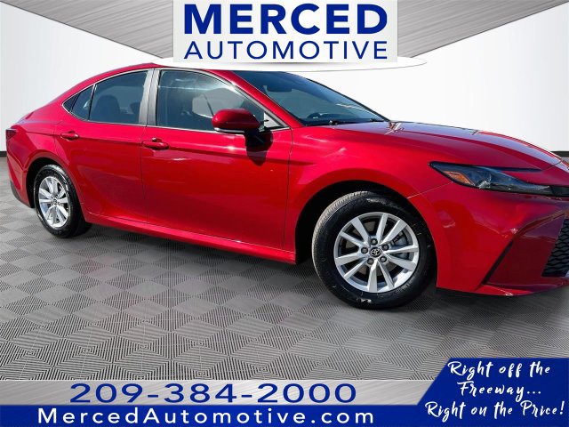 Used 2025 Toyota Camry LE FWD image 1