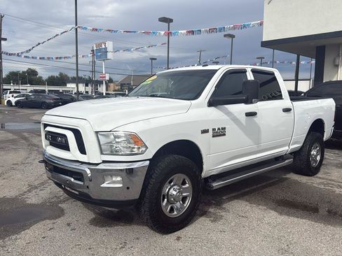 Used 2018 RAM 2500 Tradesman w/ Chrome Appearance Group AWD/4WD image 2