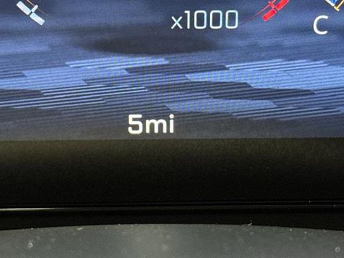 New 2026 Chevrolet Traverse LT image 6