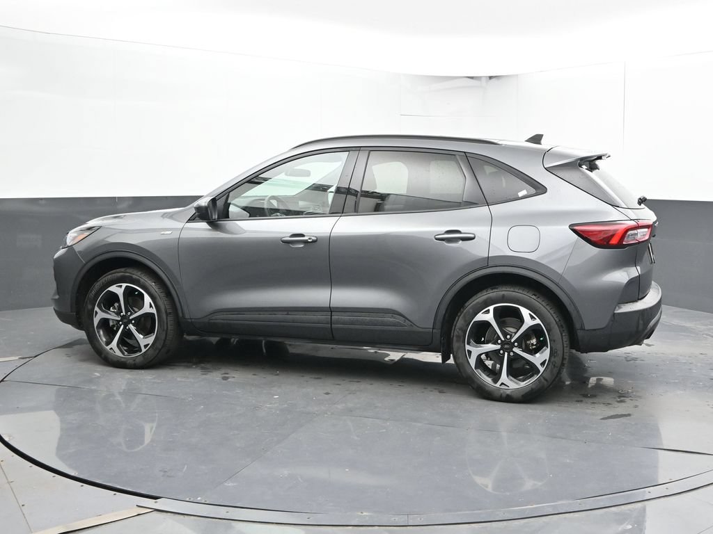 Used 2025 Ford Escape ST-Line Select w/ Tech Pack #1 AWD/4WD image 8