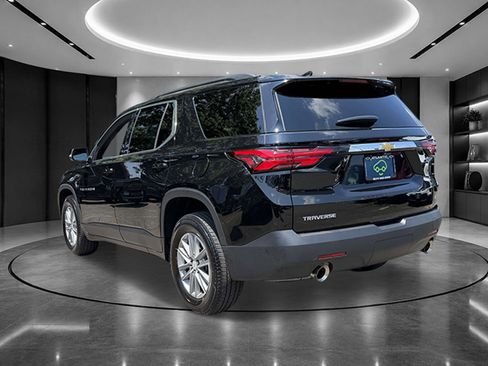 Certified 2023 Chevrolet Traverse LT FWD image 4