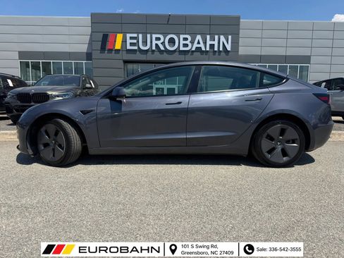 Used 2023 Tesla Model 3 Standard Range RWD image 2
