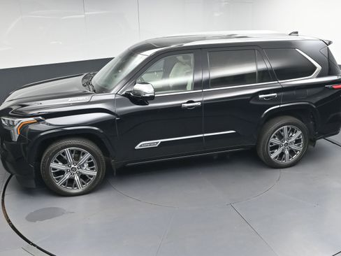 Certified 2024 Toyota Sequoia Capstone image 39