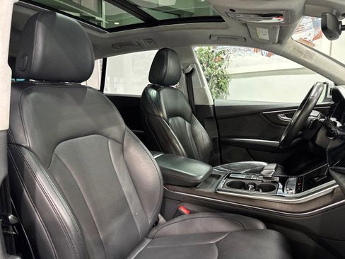 Used 2020 Audi Q8 Prestige w/ Prestige Package image 63