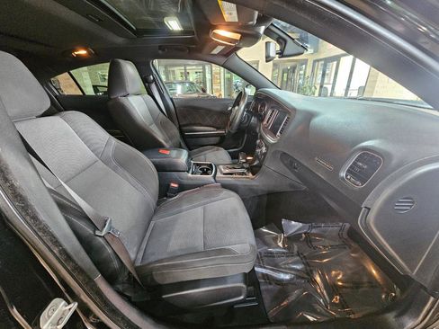 Used 2019 Dodge Charger SXT w/ Driver Confidence Group AWD/4WD image 13