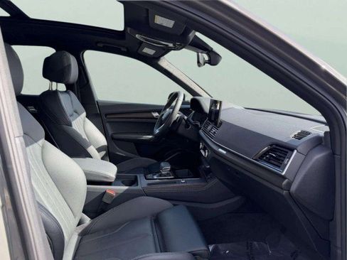 Certified 2025 Audi Q5 e Premium Plus w/ Premium Plus Package image 29