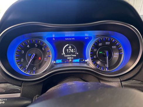 Used 2019 Chrysler 300 Touring L w/ Quick Order Package 22F RWD image 22